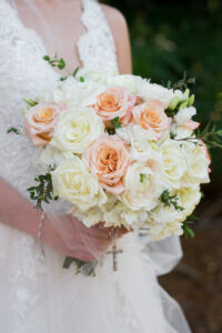 Classic, romantic white and blush peach bridal bouquet in St. Petersburg, Florida.