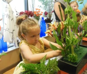 Totally Leafy, Kid's Thanksgiving Workshop, Sunday, November 23rd, 10:30am